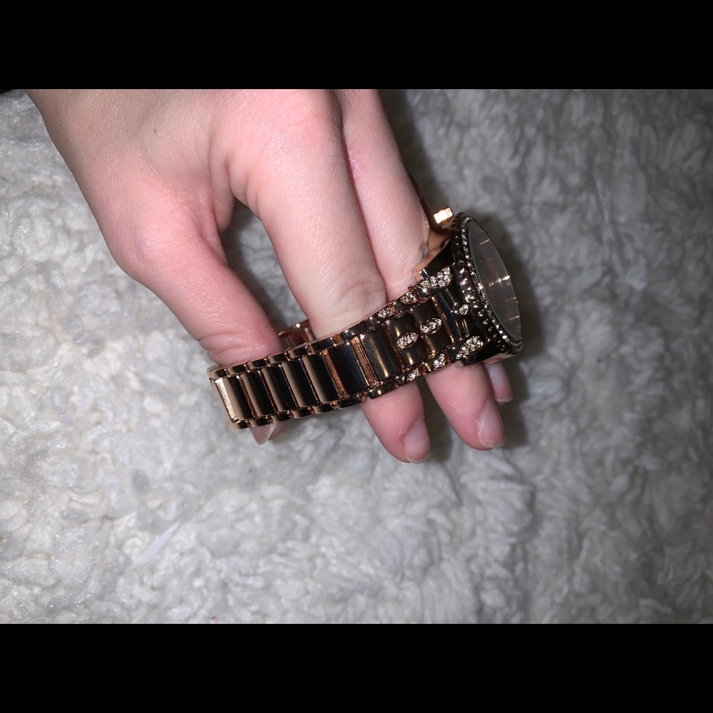 Watch - Picture 4 of 5